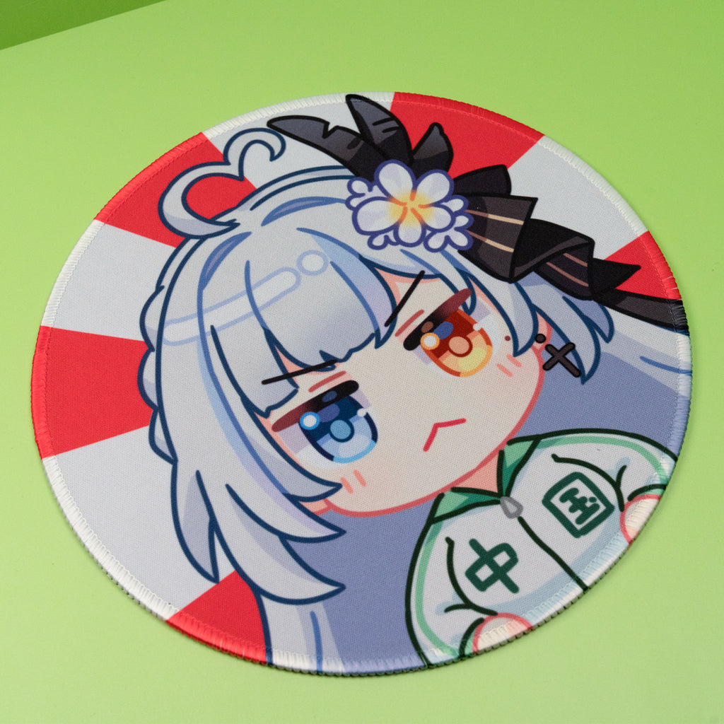 Milky Green Undead of the Night Round Mouse Pad