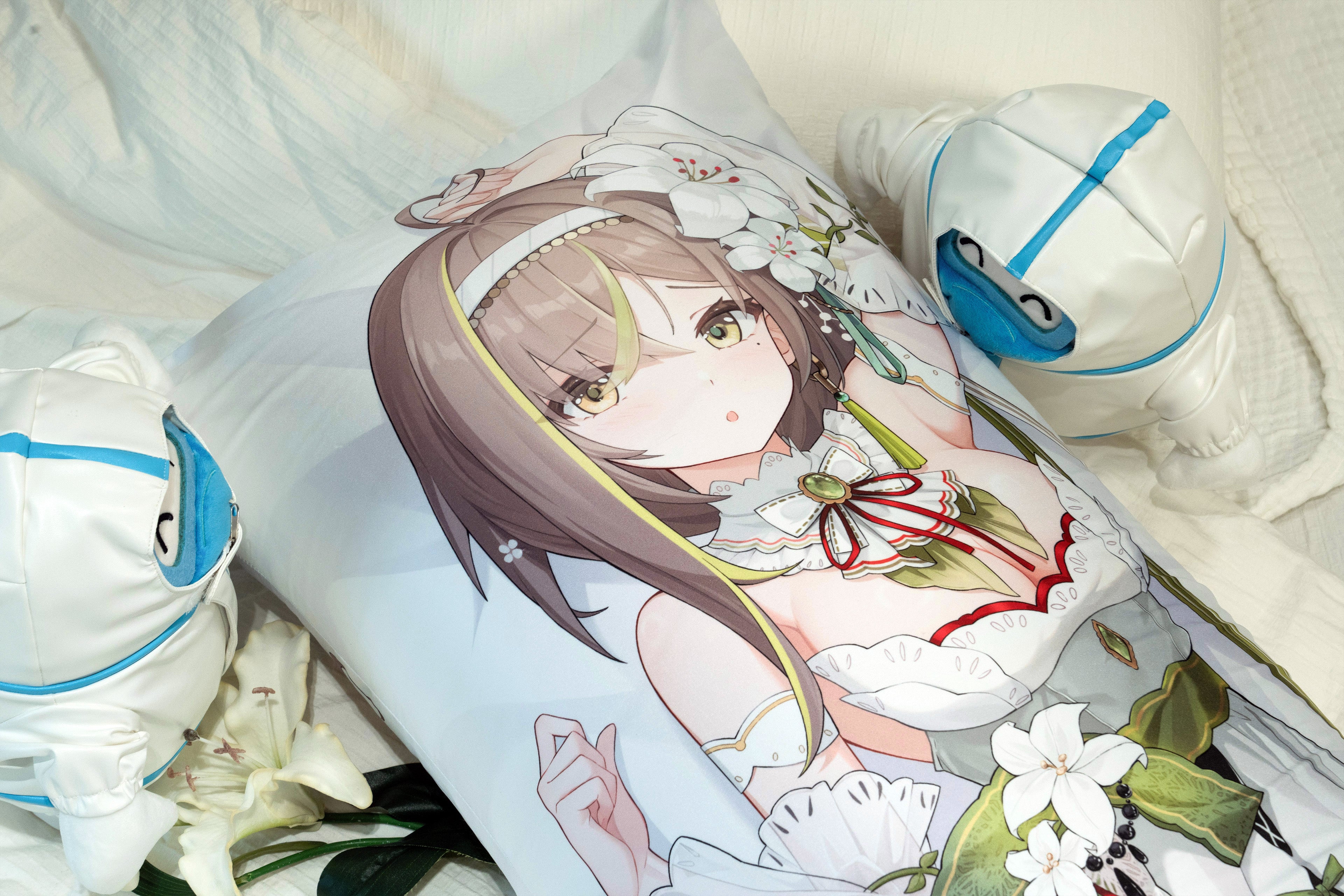 Milky Green Original × Summer Suit × White Battle Suit ver. Remix Dakimakura